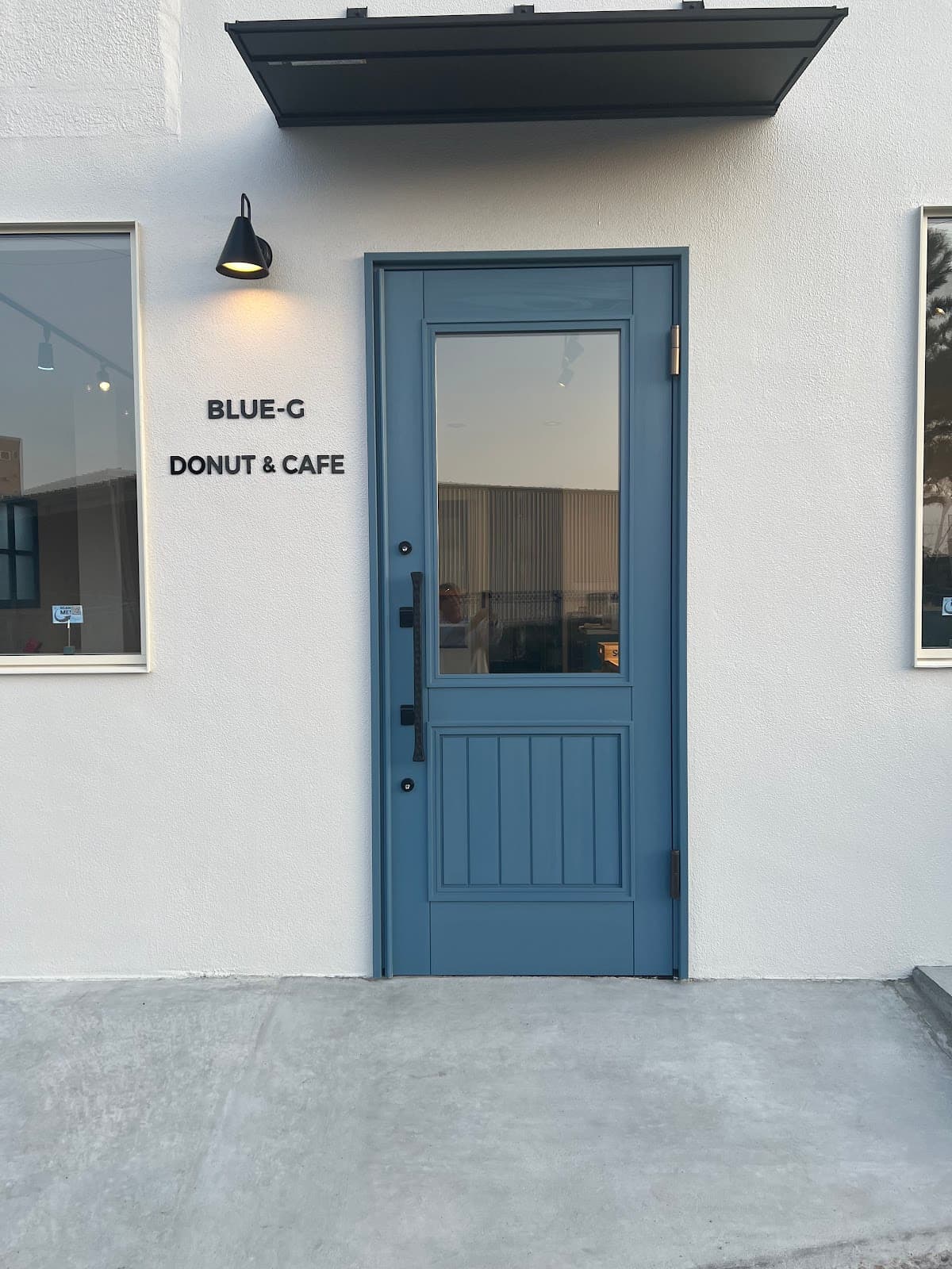 BLUE-G DONUT & CAFE ~ブルージードーナツ